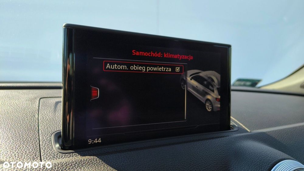 Audi RS3 Sportback - 18