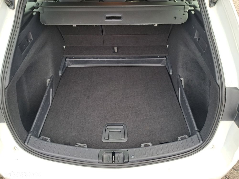 Toyota Corolla 1.8 Hybrid Comfort - 6