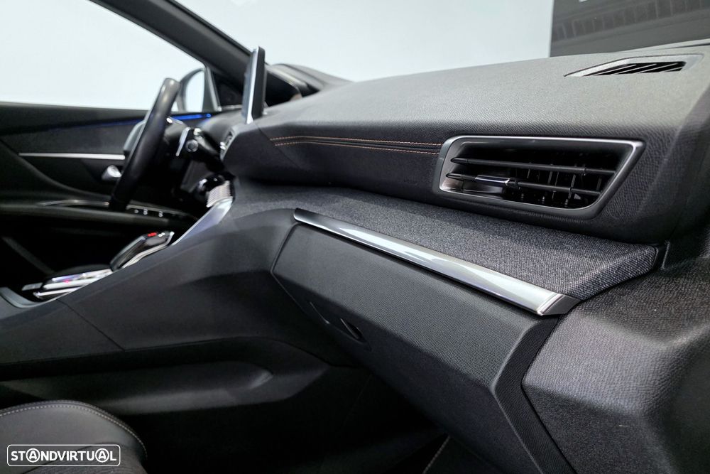 Peugeot 3008 1.5 BlueHDi GT Line EAT8 - 29