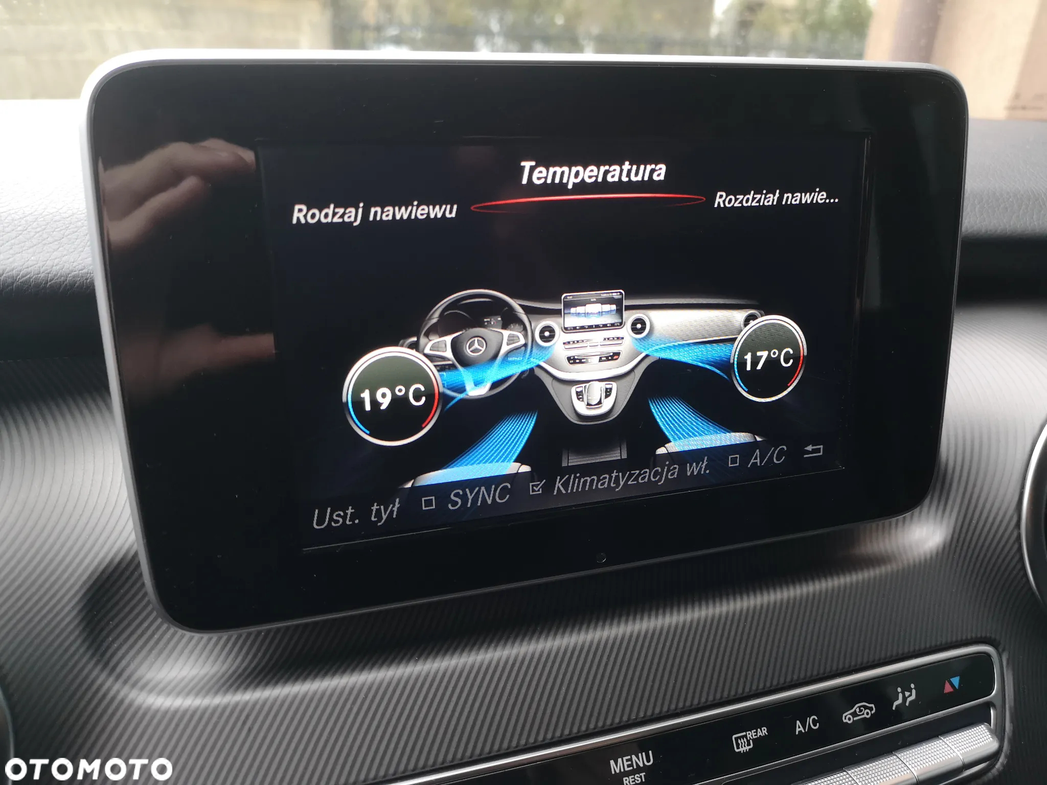 Mercedes-Benz Klasa V 250 (BlueTEC) d Avantgarde 7G-Tronic (d³ugi) - 19