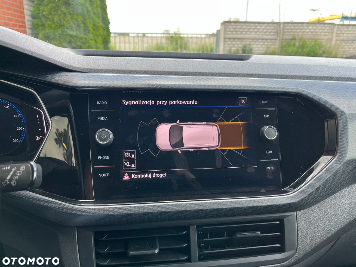 Volkswagen T-Cross 1.0 TSI R-Line DSG - 13