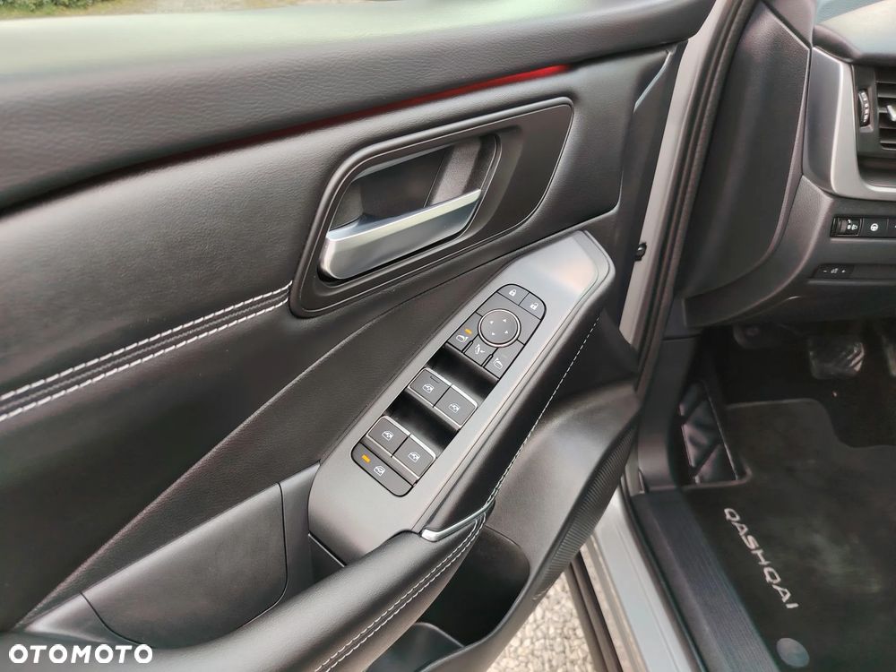 Nissan Qashqai 1.3 DIG-T MHEV N-Connecta Xtronic - 37