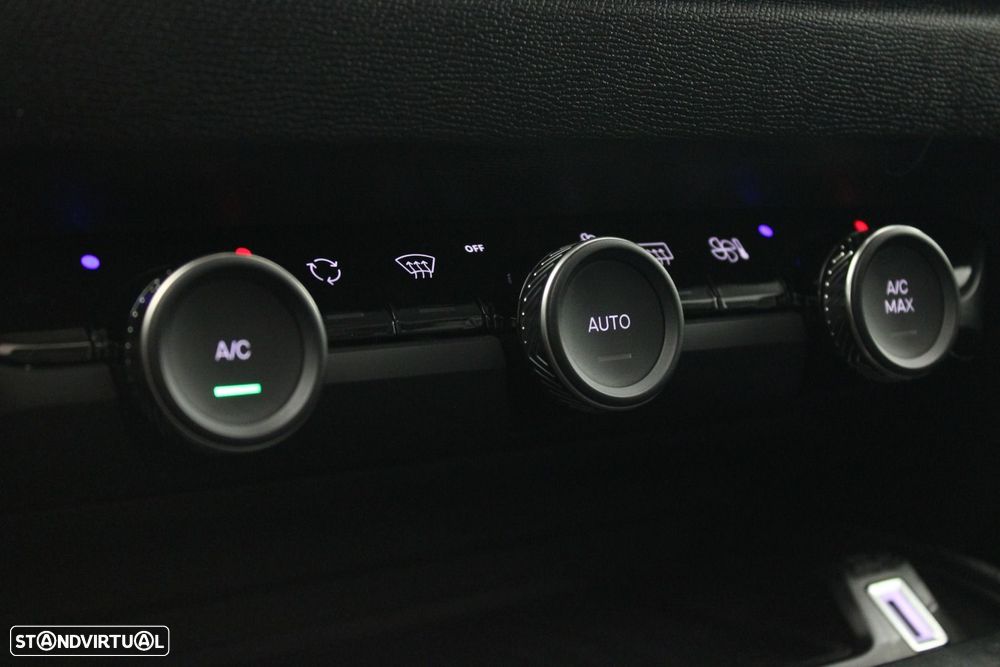 Citroën C4 1.2 PureTech Max EAT8 - 21