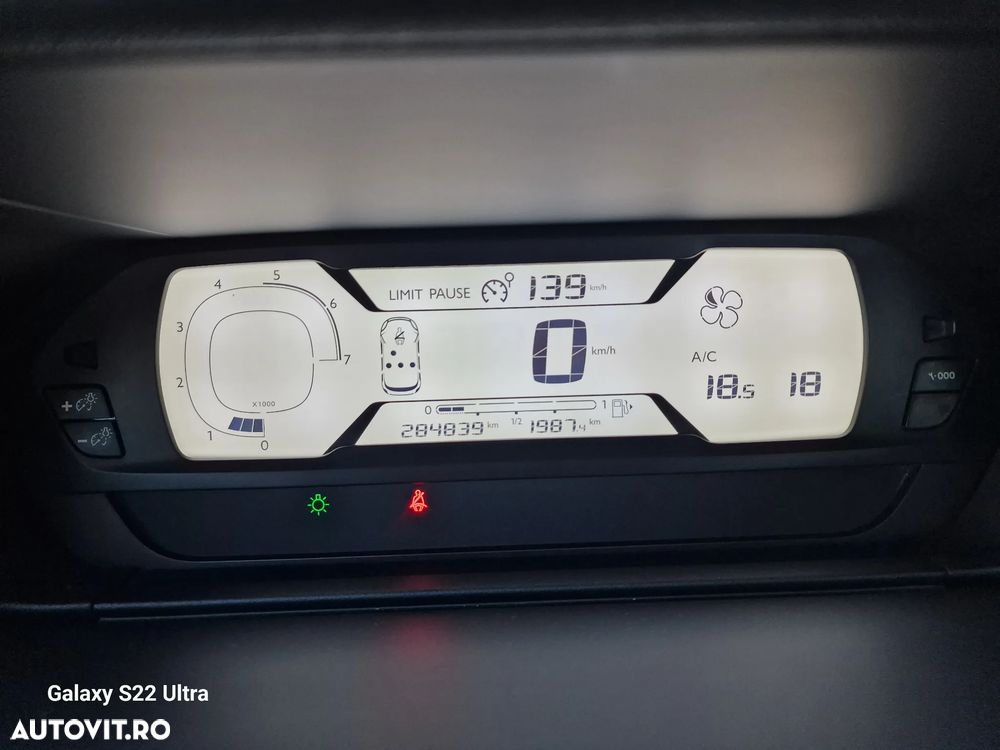 Citroën C4 Space Tourer 1.5 BlueHDi S&S BVM6 Feel - 28