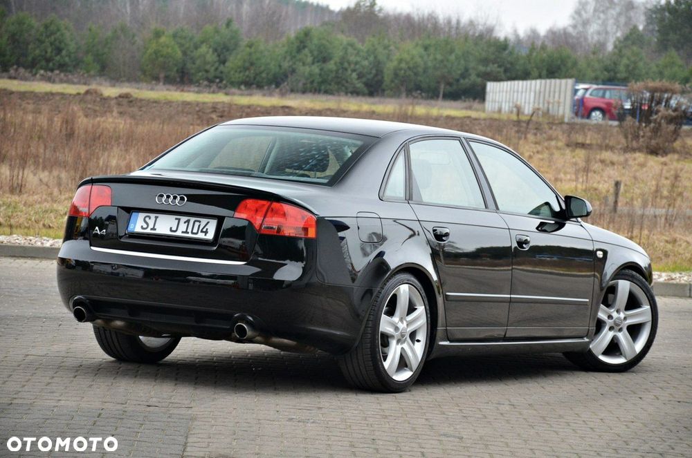 Audi A4 Limousine - 9