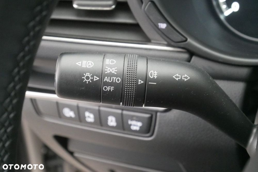 Mazda 3 2.0 mHEV Exclusive Line - 25