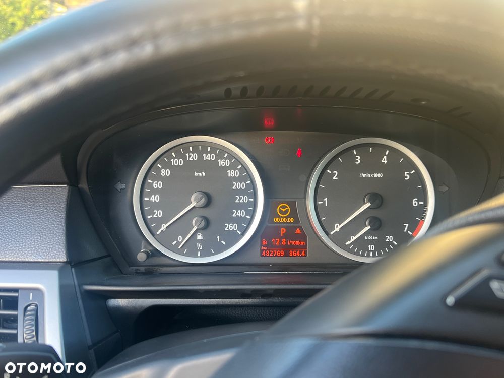 BMW Seria 5 - 8