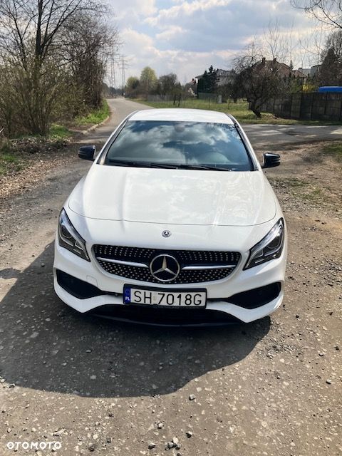 Mercedes-Benz CLA 200 7G-DCT AMG Line - 2