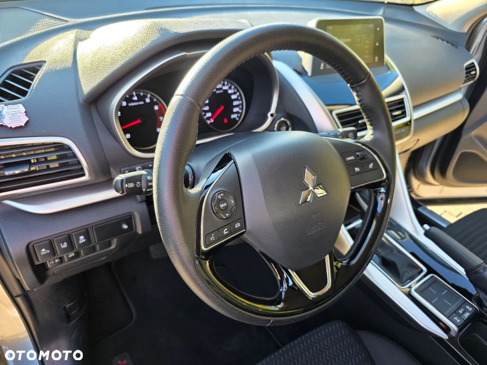 Mitsubishi Eclipse Cross - 28