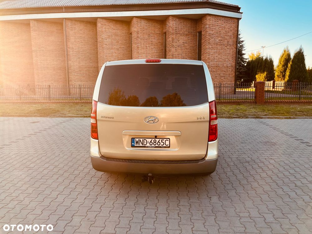 Hyundai H-1 Starex - 5