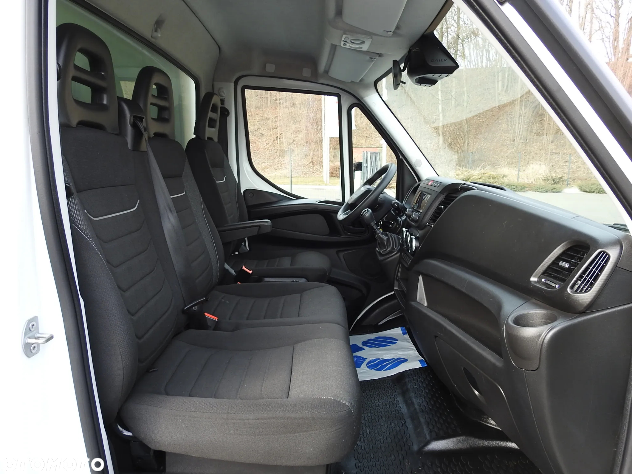 Iveco DAILY 35C16 KONTENER WINDA 8 PALET TEMPOMAT BLIŹNIACZE KOŁA KLIMATYZACJA 160KM [ 732294 ] - 37