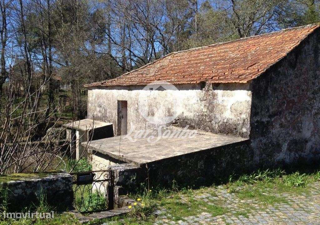 Moradia Rústica c/ 610m2 de área total em Santo Tirso - Grande imagem: 2/17