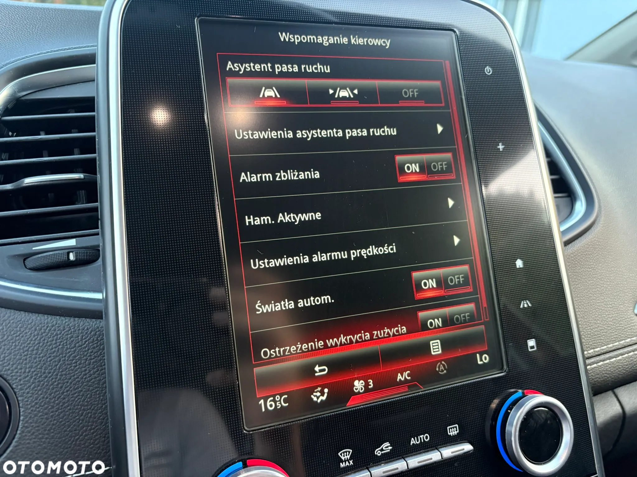 Renault Grand Scenic ENERGY TCe 115 S&S Bose Edition - 32