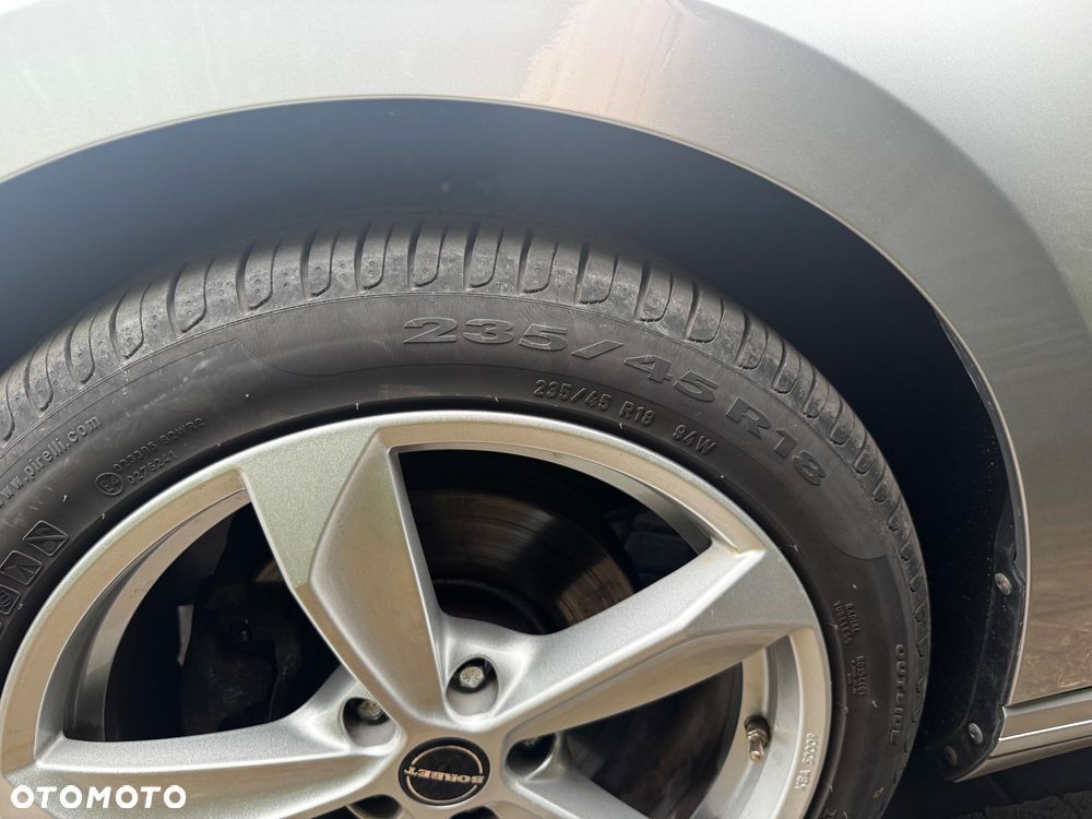 Volkswagen Passat Variant 2.0 TDI (BlueMotion Technology) Comfortline - 18