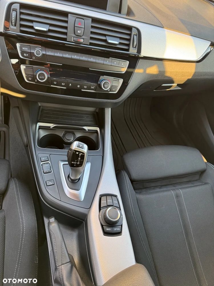 BMW Seria 1 118i M Sport - 10