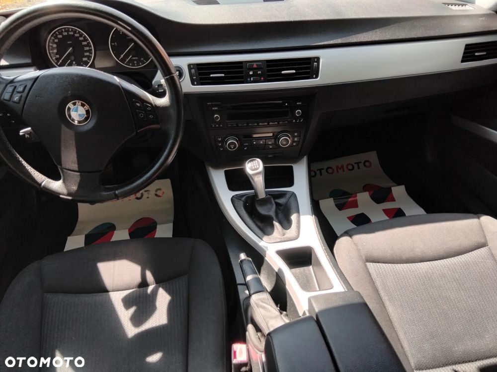 BMW Seria 3 320d - 13