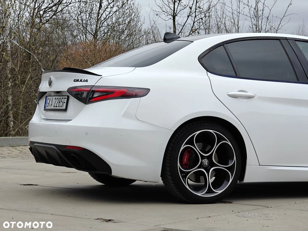 Alfa Romeo Giulia 2.0 Turbo 16V AT8 Veloce Ti - 14