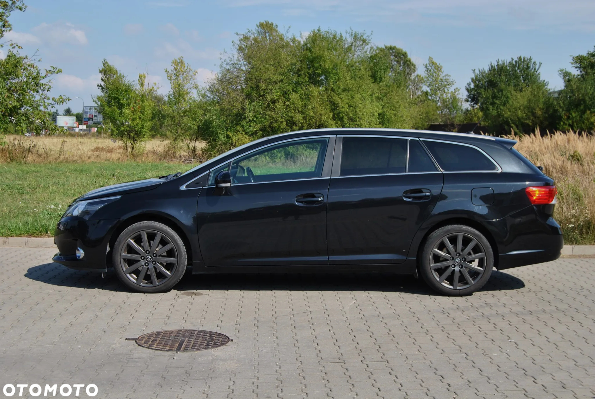 Toyota Avensis Combi 2.0 Multidrive S Executive - 19