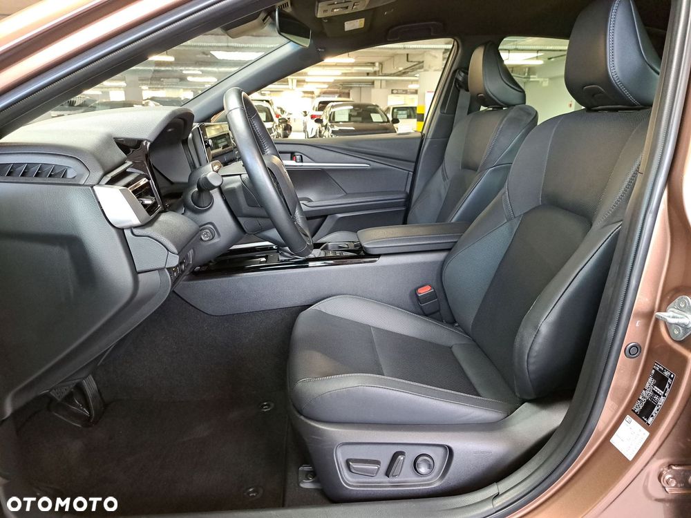 Toyota Camry - 12