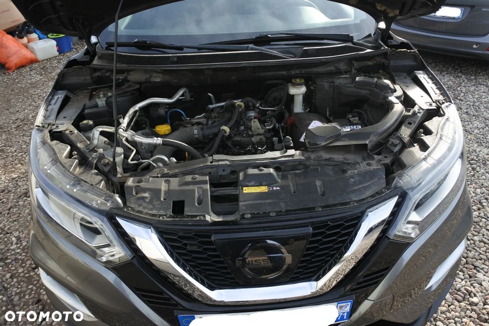 Nissan Qashqai 1.2 DIG-T TEKNA+ - 40