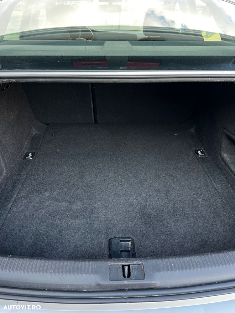 Audi A4 2.0 TDI quattro - 15