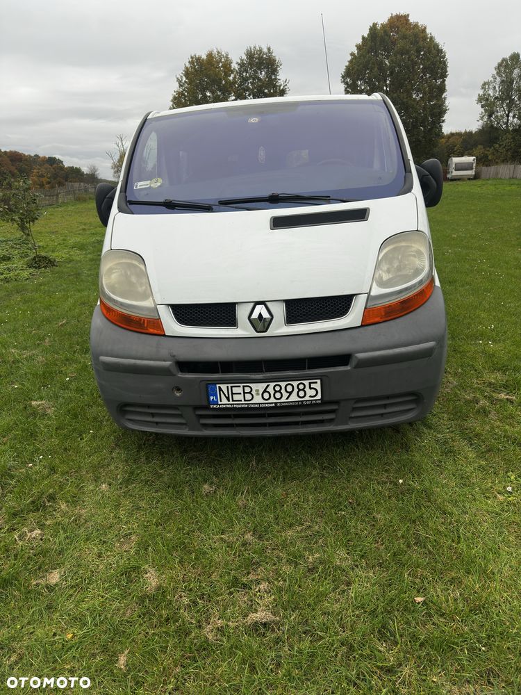 Renault Trafic 2004 photo 3