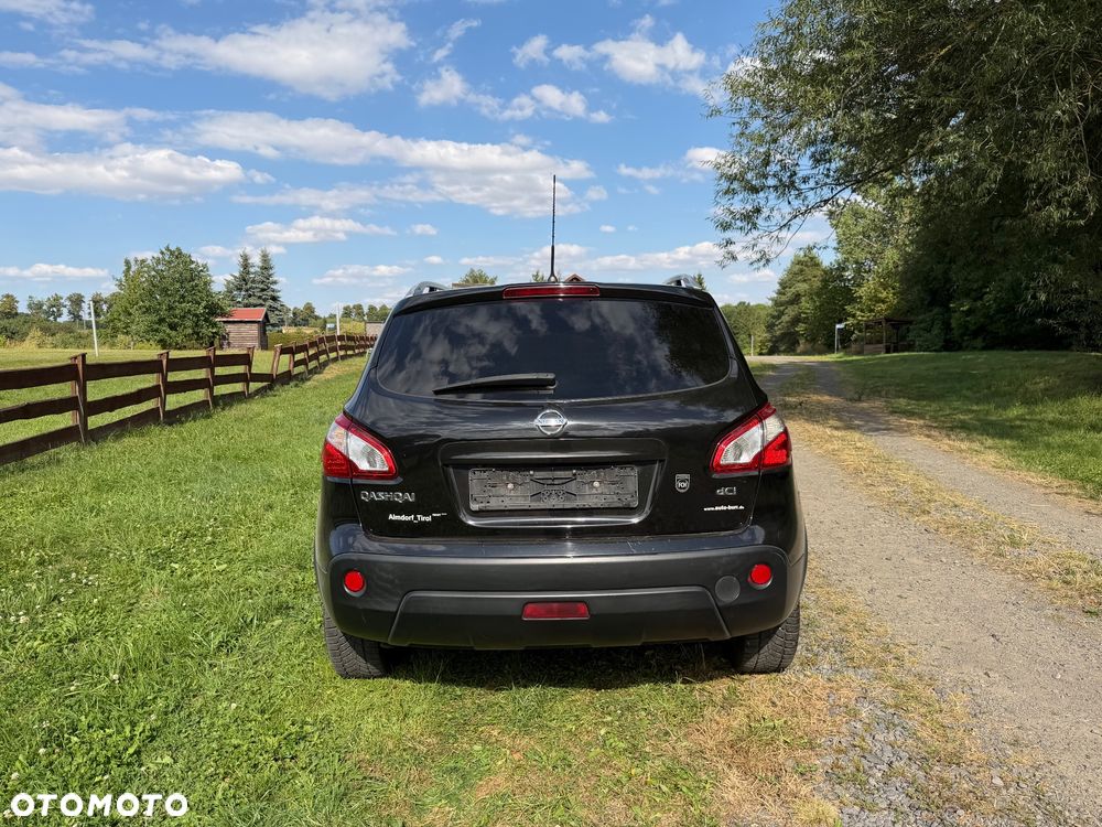 Nissan Qashqai 2.0 dCi DPF tekna - 10