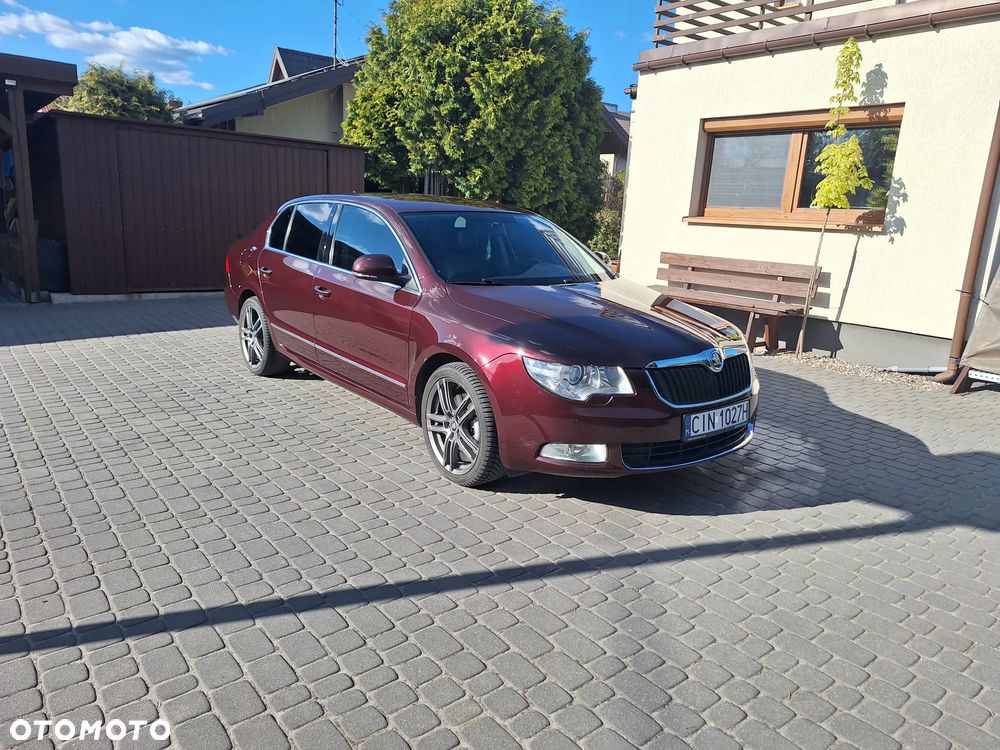 Skoda Superb 2.0 TDI DSG Ambition - 15