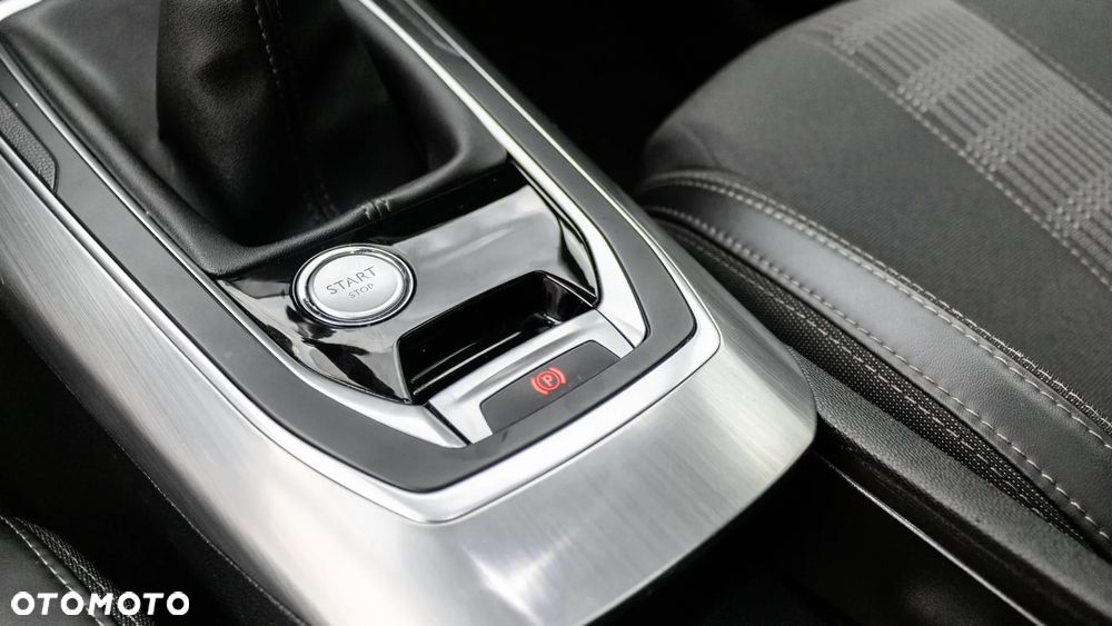 Peugeot 308 SW 1.6 BlueHDi Business Line S&S - 20