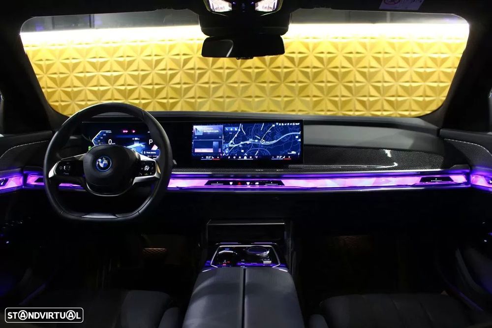 BMW i7 eDrive50 - 13