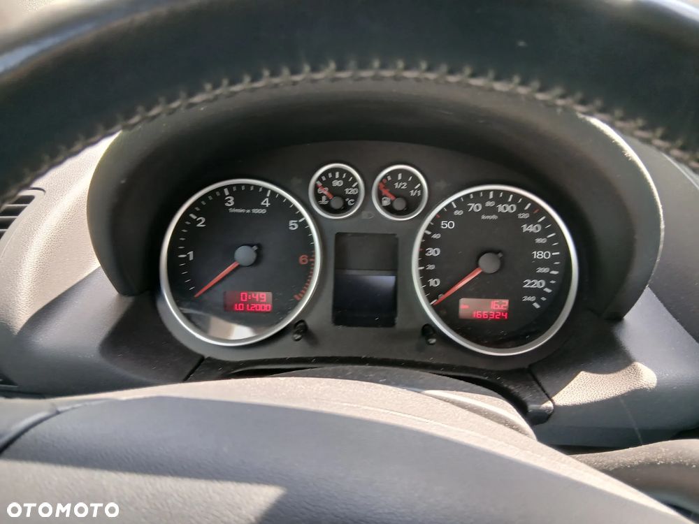 Audi A2 1.4 - 9