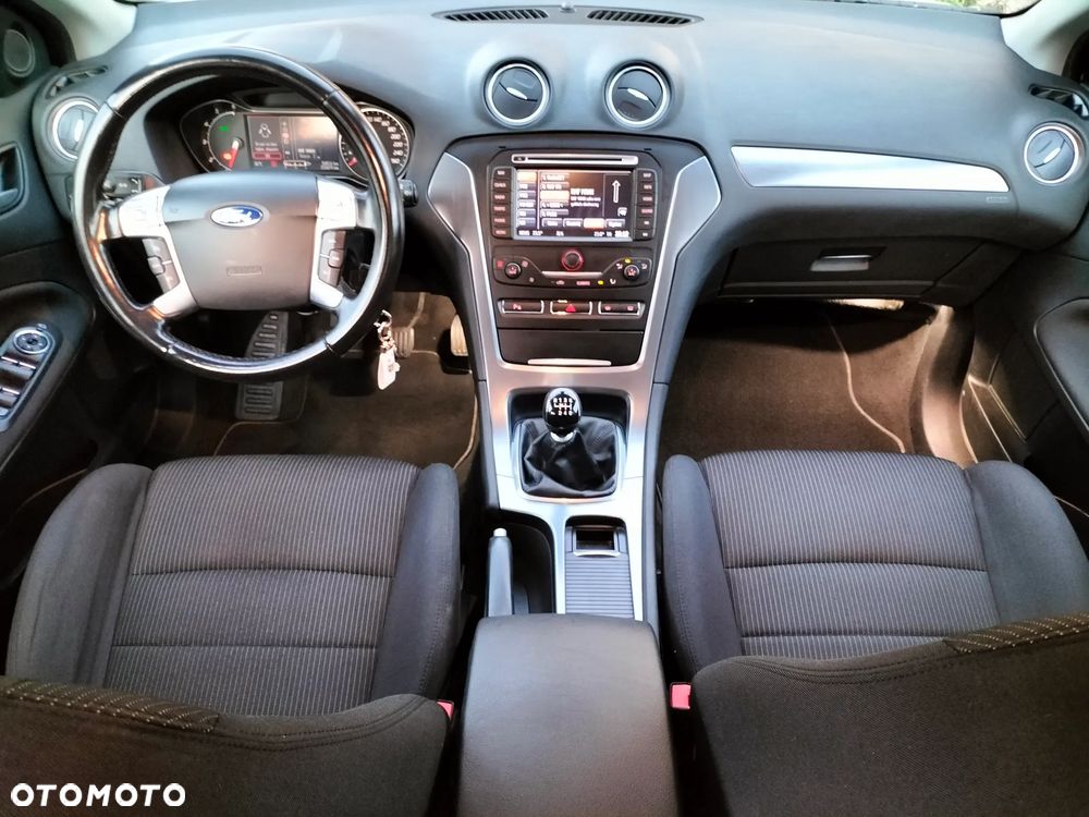 Ford Mondeo 2.0 TDCi Titanium - 15