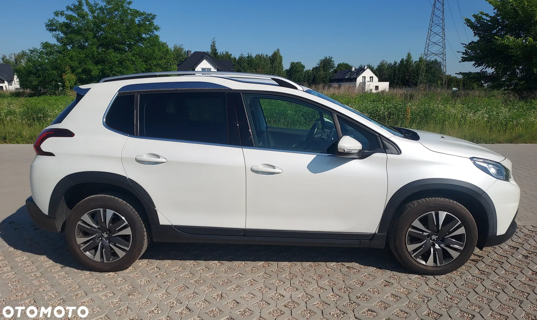 Peugeot 2008 1.5 BlueHDi Allure S&S - 7