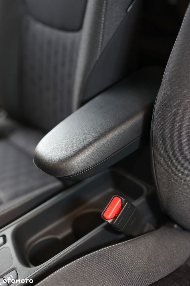 Toyota Yaris Hybrid 1.5 Style - 30