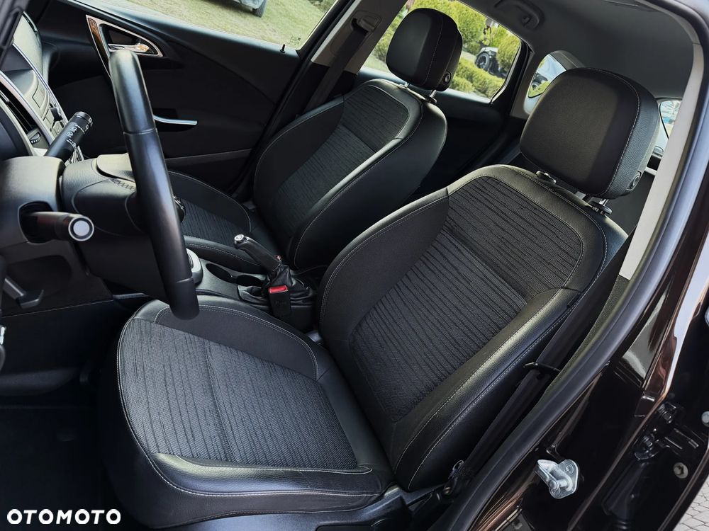 Opel Astra 1.6 Cosmo - 23