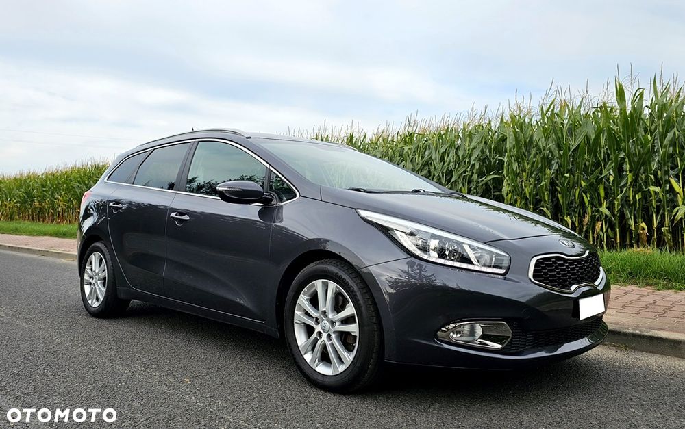 Kia Ceed 1.6 CRDi 128 Platinum Edition - 31