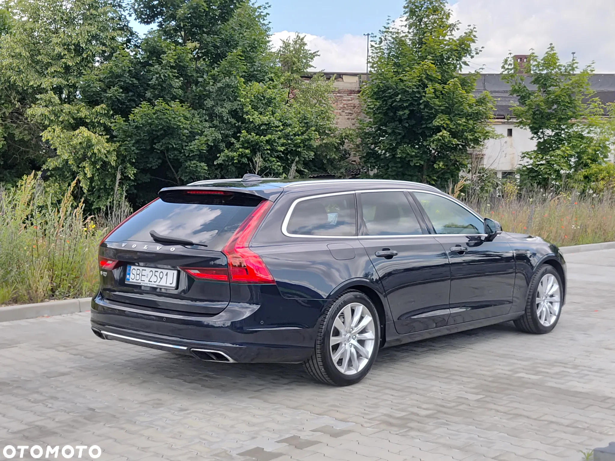 Volvo V90 D3 Momentum - 4