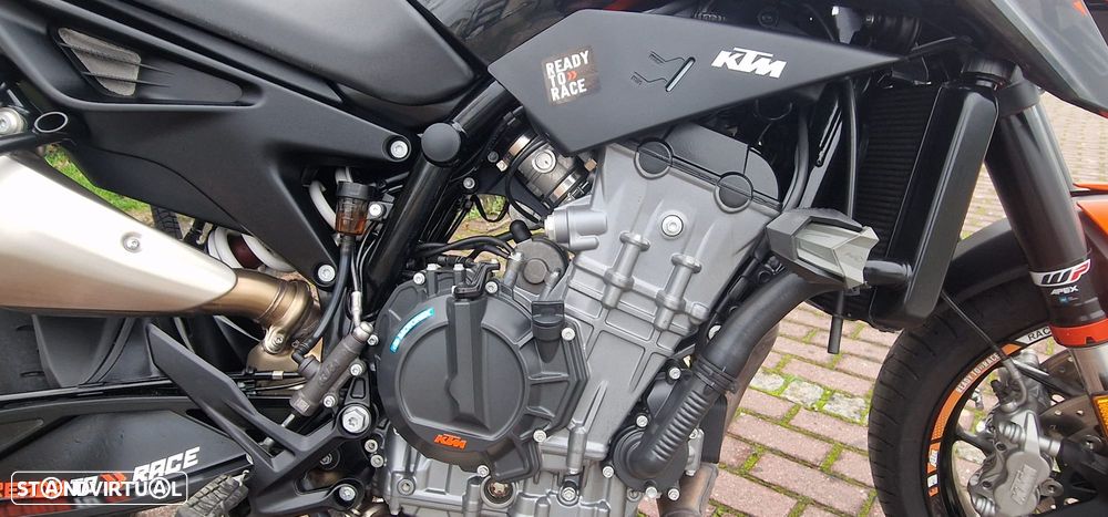 KTM 890 DUKE - 10