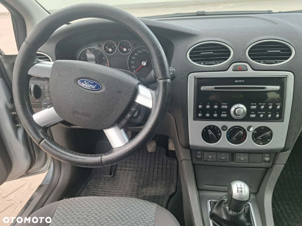 Ford Focus - 16