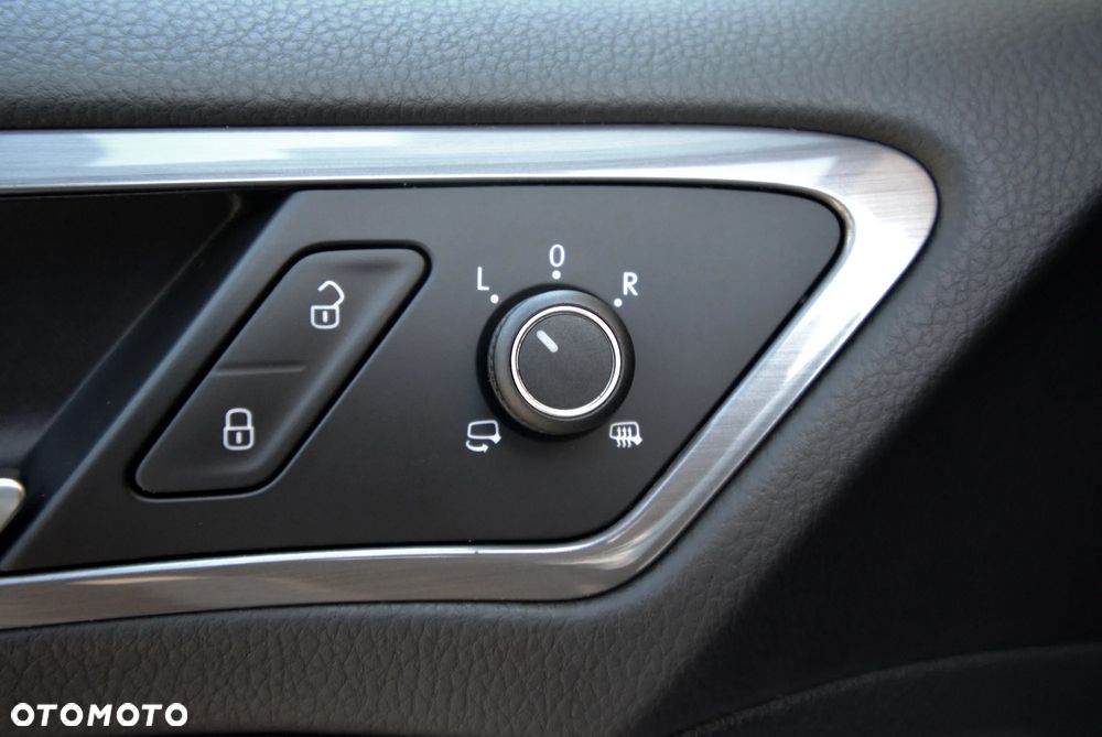 Volkswagen Golf - 20