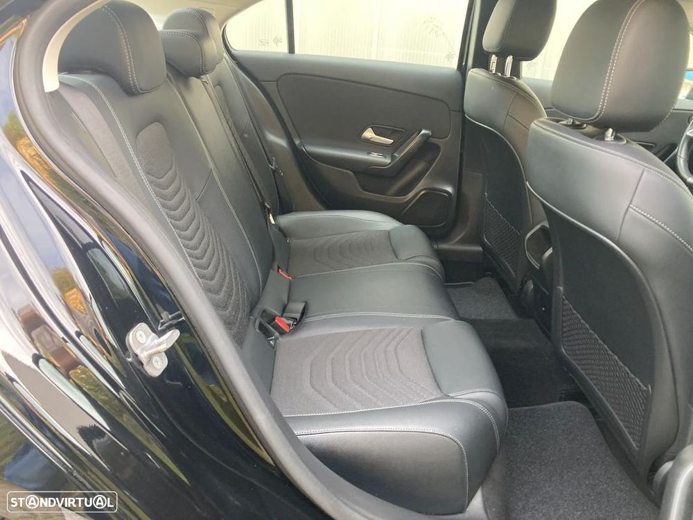 Mercedes-Benz A 250 Limousine e 8G-DCT Edition 2021 - 34