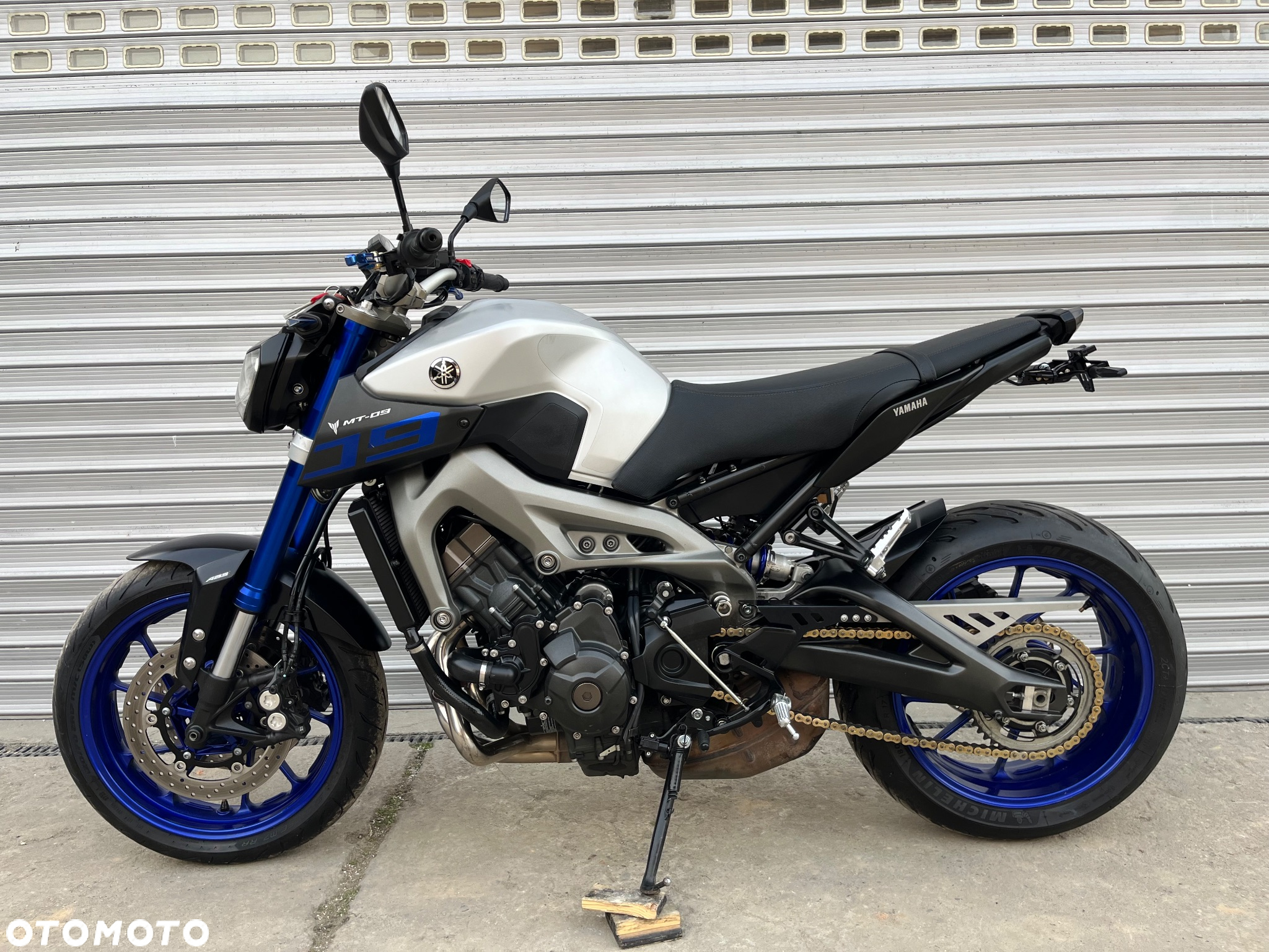 Yamaha MT - 33