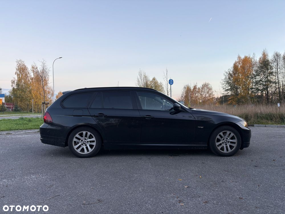 BMW Seria 3 318d Touring Luxury Line - 5