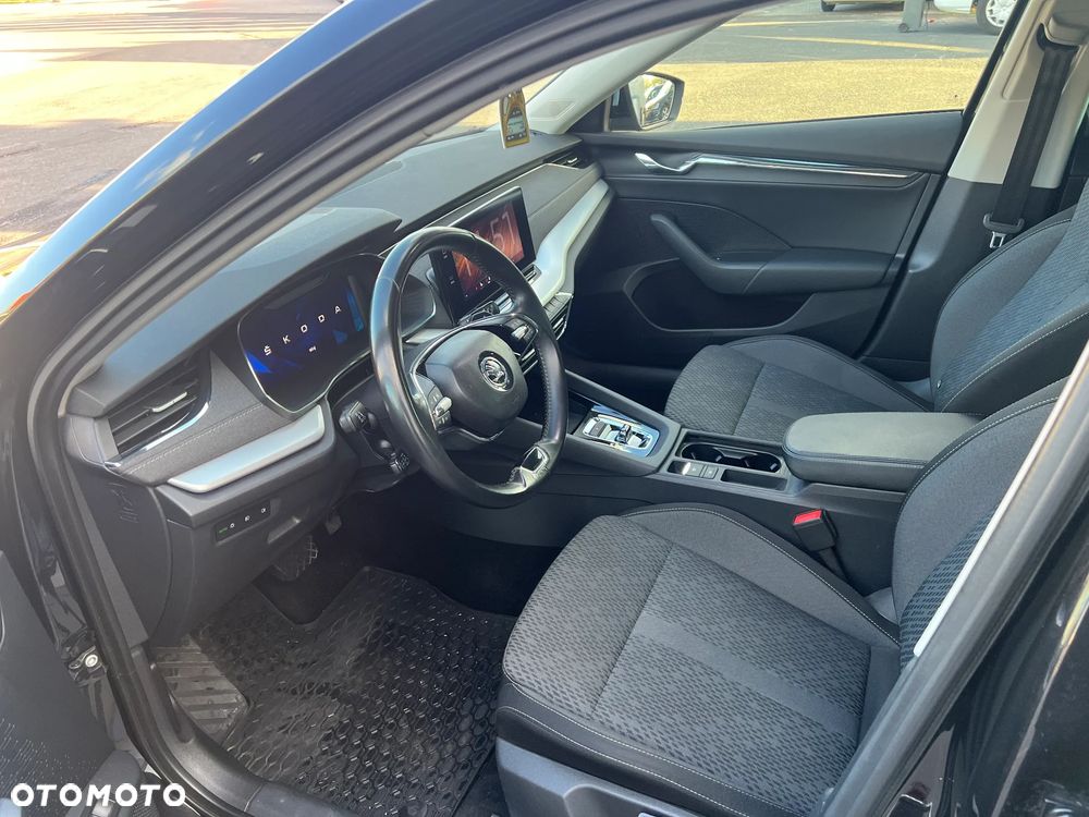 Skoda Octavia 2.0 TDI DSG Style - 17