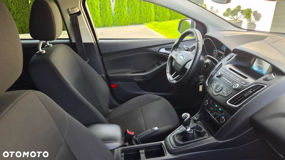 Ford Focus 1.0 EcoBoost STart-Stopp-System TITANIUM - 15