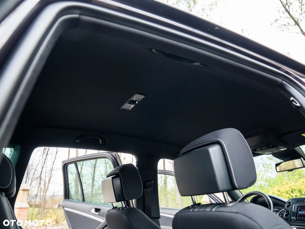 Volkswagen Tiguan 2.0 TDI SCR 4MOTION BlueMotion Technology Lounge Sport & Style - 39