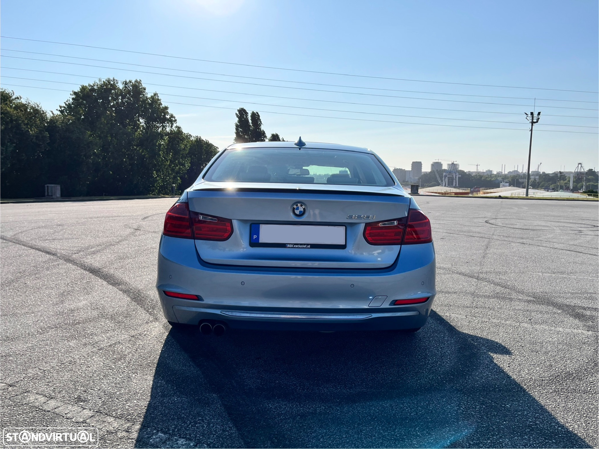 BMW 328 i Aut. Luxury Line - 10