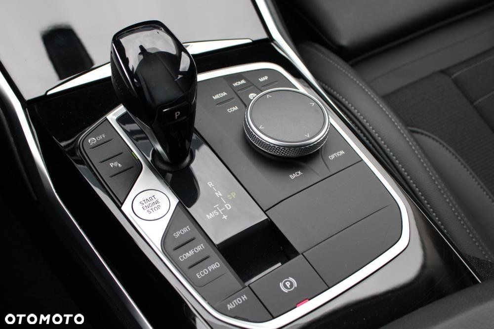 BMW Seria 3 - 21