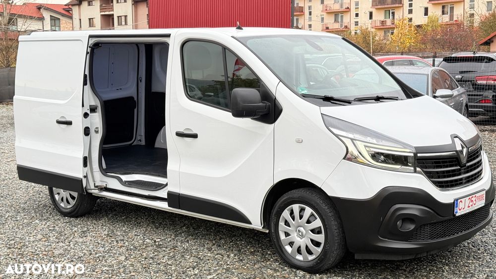 Renault Trafic - 17