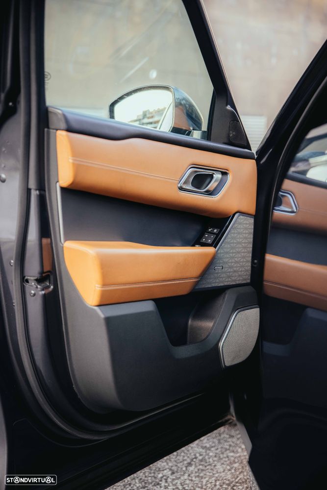 Land Rover Range Rover Velar 3.0 D R-Dynamic SE - 4